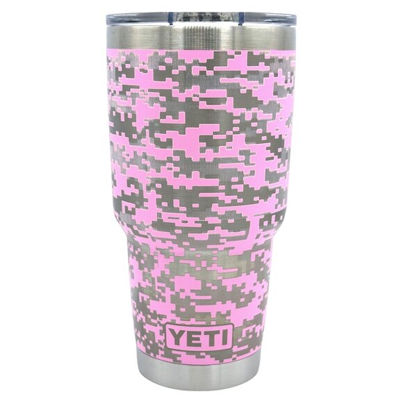 LASER ENGRAVED YETI RAMBLER 30oz TUMBLER - POWER PINK DIGITAL CAMO w/CUSTOM MAG - Picture 1 of 3
